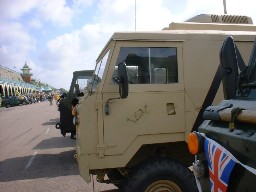 london-brighton-2001-012.JPG (68469 bytes)