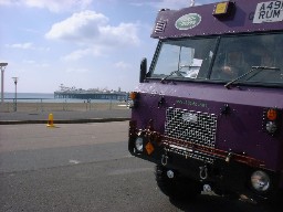 london-brighton-2001-031.JPG (77805 bytes)