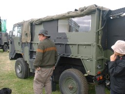 UNV332R-003-stoneleigh-2001.jpg (79295 bytes)