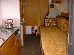 UNV332R-005-stoneleigh-2001.jpg (84298 bytes)