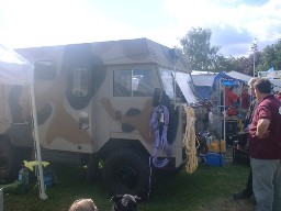 Best-Trade_Stand-006-stoneleigh-2001.jpg (64882 bytes)