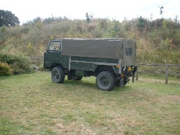 NTG49P-002-stoneleigh-2001.jpg (103343 bytes)