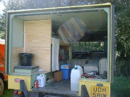 UDH581W-001-stoneleigh-2001.jpg (93480 bytes)