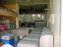 UDH581W-002-stoneleigh-2001.jpg (84538 bytes)