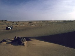 west-east-barry-doughty-011.jpg (64139 bytes)